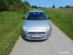 Srebrny Używany 2009 Fiat Grande Punto Hatchback | 11 000 zł (Dość drogi)