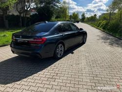 Granatowy Używany 2016 BMW 740 Sedan/Limuzyna | 142 000 zł