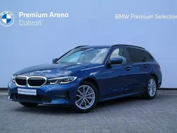 Niebieski (metalik) Używany 2021 BMW 330 Kombi | 114 900 zł (Super Cena)