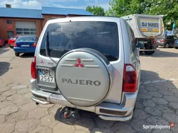 Srebrny Używany 2001 Mitsubishi Pajero SUV | 26 000 zł