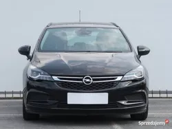 Czarny Używany 2019 Opel Astra Kombi | 38 999 zł (Uczciwa cena)
