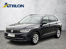 Czarny (metalik) Używany 2022 VW Tiguan SUV | 111 000 zł (Uczciwa cena)