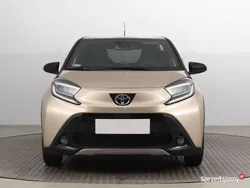 Beżowy Używany 2022 Toyota Aygo Hatchback | 62 999 zł (Drogi)