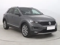 Szary Używany 2017 VW T-Roc SUV | 79 999 zł (Dość drogi)