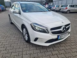 Biały Używany 2017 Mercedes A160 Hatchback | 63 999 zł (Uczciwa cena)