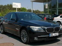 Czarny (metalik) Używany 2008 BMW 750 Sedan/Limuzyna | 120 000 zł