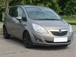 Szary Używany 2011 Opel Meriva Minivan | 17 499 zł (Dobra cena)