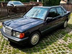 Granatowy Używany 1989 Mercedes 190 Sedan/Limuzyna | 17 900 zł