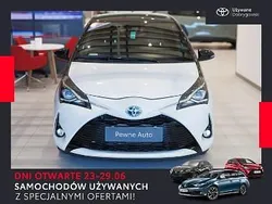 Biały Używany 2018 Toyota Yaris Hybrid Hatchback | 65 850 zł (Dość drogi)