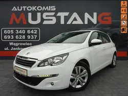 Biały Używany 2017 Peugeot 308 Hatchback | 29 900 zł
