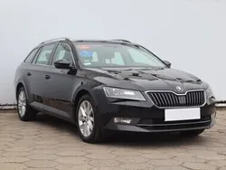 Czarny Używany 2019 Skoda Superb Kombi | 59 999 zł (Dobra cena)