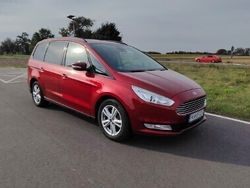 Bordowy Używany 2017 Ford Galaxy Titanium Minivan | 64 800 zł (Dość drogi)