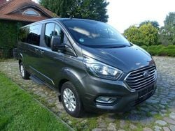 Czarny Używany 2018 Ford Tourneo Custom Van | 91 900 zł
