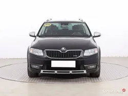 Czarny Używany 2015 Skoda Octavia Kombi | 47 999 zł (Super Cena)