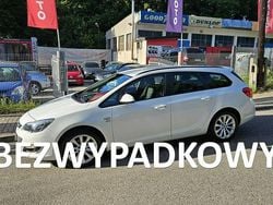 Biały Używany 2013 Opel Astra Kombi | 22 900 zł (Dobra cena)