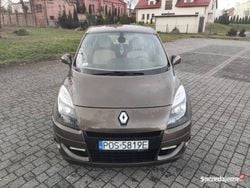 Brązowy Używany 2009 Renault Scénic III Minivan | 15 500 zł (Dość drogi)