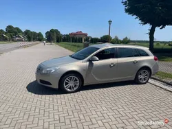 Beżowy Używany 2009 Opel Insignia Kombi | 25 000 zł (Dość drogi)
