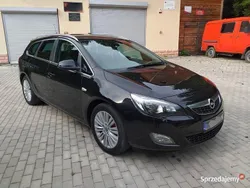 Czarny Używany 2011 Opel Astra Kombi | 14 900 zł (Dobra cena)