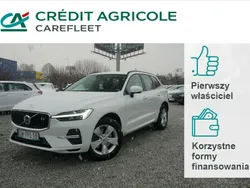 Biały Używany 2021 Volvo XC60 Momentum SUV | 118 500 zł (Super Cena)