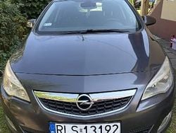 Inny kolor Używany 2010 Opel Astra Hatchback | 16 500 zł (Dość drogi)