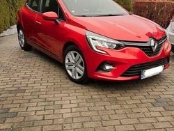 Czerwony Używany 2020 Renault Clio V Hatchback | 37 000 zł (Super Cena)