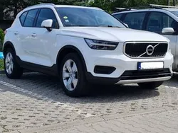 Biały Używany 2020 Volvo XC40 SUV | 110 000 zł (Drogi)