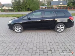 Czarny Używany 2011 Opel Astra Kombi | 22 500 zł (Dość drogi)
