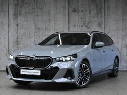 Szary brooklyn m metalizowany Używany 2024 BMW 530e Comfort Edition Kombi | 281 700 zł (Super Cena)