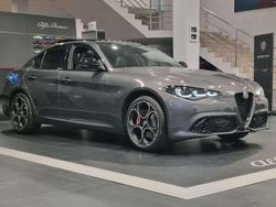 Lakier metalizowany szary vesuvio grey Nowe 2025 Alfa Romeo Giulia Veloce Sedan/Limuzyna | 219 900 zł (Uczciwa cena)