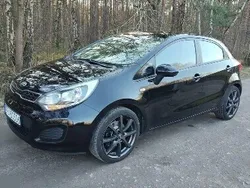 Czarny Używany 2013 Kia Rio 2 Sedan/Limuzyna | 26 500 zł (Uczciwa cena)