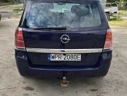 Niebieski Używany 2006 Opel Zafira Sedan/Limuzyna | 8500 zł (Uczciwa cena)