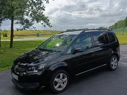 Czarny Używany 2011 VW Touran Minivan | 30 900 zł (Dość drogi)