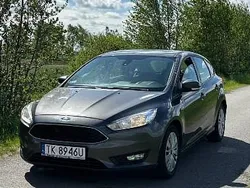 Szary Używany 2018 Ford Focus Hatchback | 32 000 zł (Dobra cena)