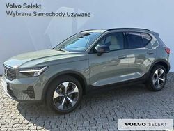Zielony Używany 2023 Volvo XC40 SUV | 159 900 zł (Dość drogi)
