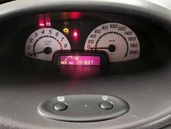 Czarny Używany 2002 Toyota Yaris Hatchback | 6000 zł (Dość drogi)