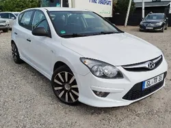 Biały Używany 2010 Hyundai i30 Hatchback | 16 900 zł (Uczciwa cena)