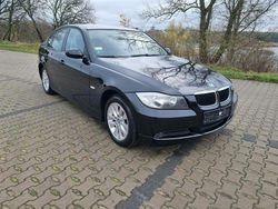 Czarny Używany 2006 BMW 318 Sedan/Limuzyna | 15 900 zł (Dość drogi)