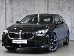 Czarny szafir metalizowany Używany 2024 BMW 118 Shadowline Hatchback | 141 700 zł