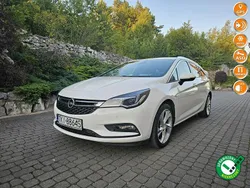 Biały Używany 2019 Opel Astra Kombi | 37 900 zł (Uczciwa cena)