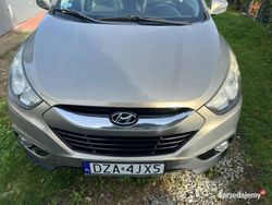 Beżowy Używany 2010 Hyundai ix35 SUV | 34 500 zł (Dość drogi)
