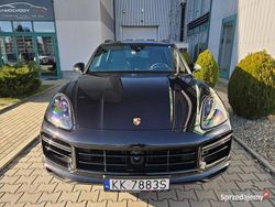 Czarny Używany 2020 Porsche Cayenne Turbo S SUV | 549 000 zł