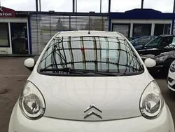 Biały Używany 2010 Citroën C1 Hatchback | 13 500 zł (Uczciwa cena)