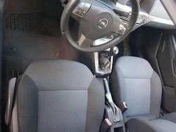 Granatowy Używany 2006 Opel Astra Sedan/Limuzyna | 7500 zł (Uczciwa cena)