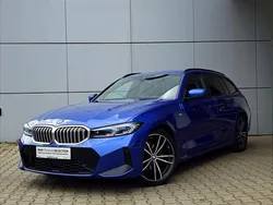 Portimao blue metallic metalizowany Używany 2023 BMW 320 Shadowline Kombi | 163 999 zł