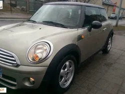 Srebrny (metalik) Używany 2008 Mini Cooper Hatchback | 8900 zł