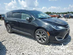 Czarny (metalik) Używany 2020 Chrysler Pacifica Limited SUV | 55 700 zł