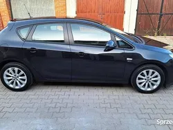 Czarny Używany 2013 Opel Astra Active Hatchback | 23 900 zł (Dobra cena)