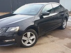 Czarny Używany 2019 Skoda Octavia Sedan/Limuzyna | 44 900 zł (Uczciwa cena)