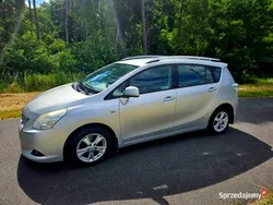 Srebrny Używany 2009 Toyota Verso Minivan | 15 500 zł (Dobra cena)