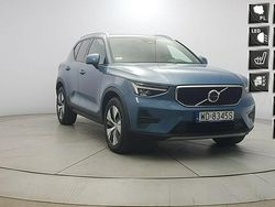 Niebieski Używany 2022 Volvo XC40 Core SUV | 119 850 zł (Uczciwa cena)